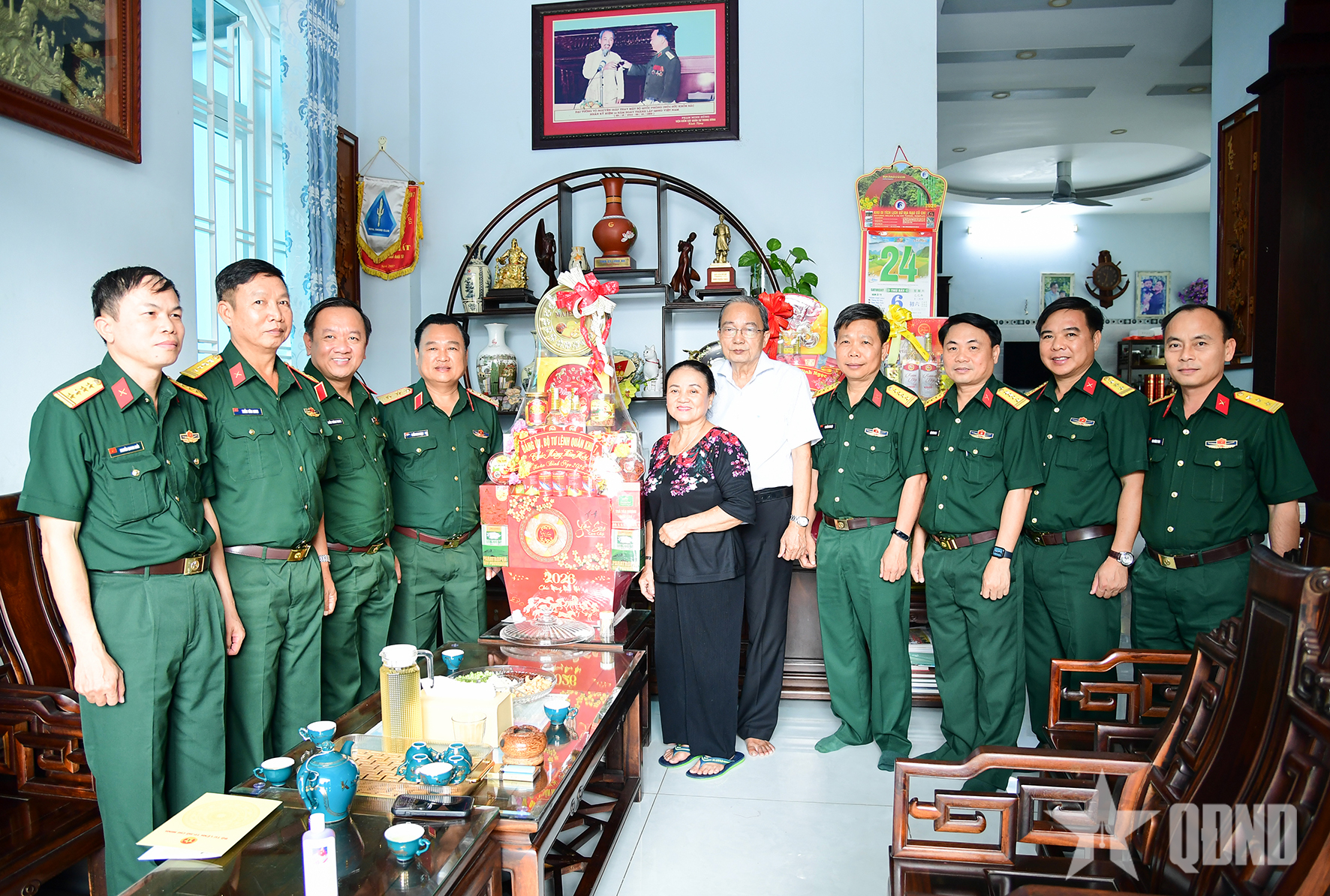 Đảng ủy, Bộ tư lệnh Quân khu 7 chúc Tết trên địa bàn TP Hồ Chí Minh